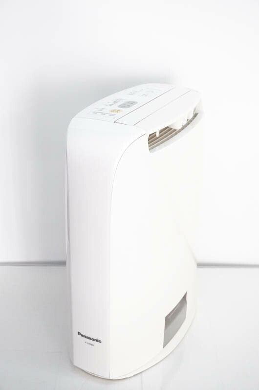 【中古】Panasonicパナソニック デシカント方式除湿乾燥機 木造7畳～鉄筋14畳 F-YZP60 除湿機 エコナビ