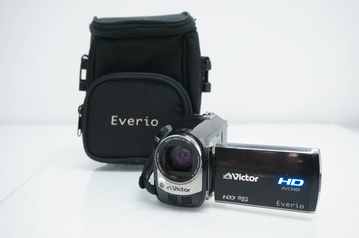 【中古】JVC Victorビクター エブリオEverio フルハイビジョンデジタルビデオカメラ HDDタイプ GZ-HD320-B 120GB｜エスネットショップ店