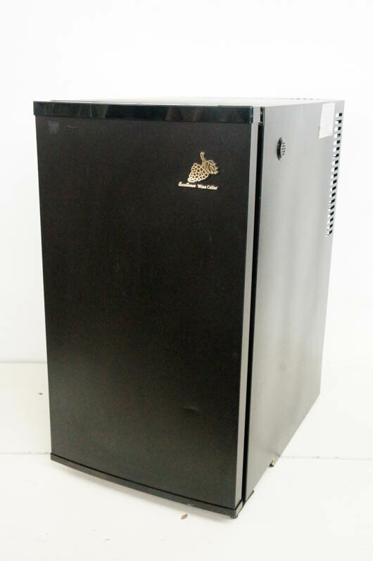 【中古】sirocaシロカ ワインセラー 6本収納 SW-P111 中古】sirocaシロカ ワインセラー 6本収納 SW-P111 - メルカリ