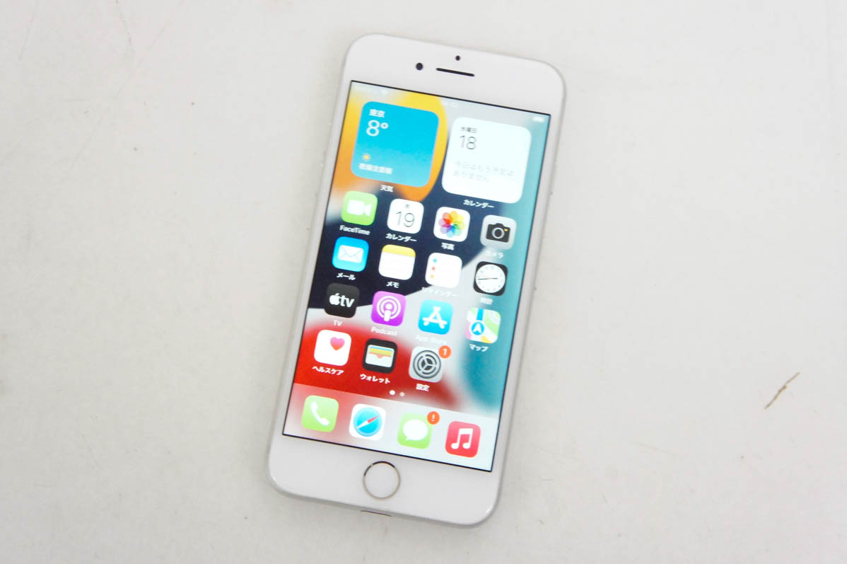 【中古】Apple iPhone7 32GB シルバー MNCF2J/A｜エスネットショップ店