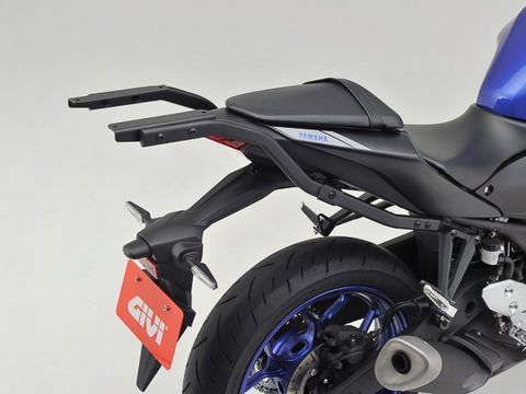 32551 DAYTONA デイトナ GIVI 2151FZ YZF-R25/R3(20-22) / MT-25/03(20-22)専用 車種専用フィッティング