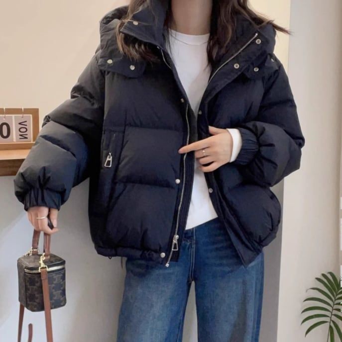 レディース コート アウター 上着 前開き ダウンコート ショート 長袖 ハイネック フード コクーン ファスナー ポケット ボタン 大人可愛い きれいめ シンプル カジュアル 上品 おしゃれ