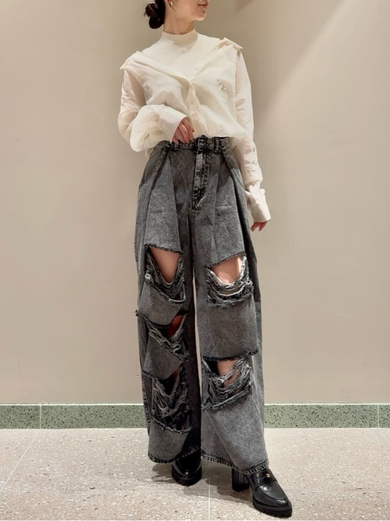 SNIDEL スナイデル ワイドデニムパンツ SNIDEL（スナイデル）の「ダブルタックデニムワイドパンツ