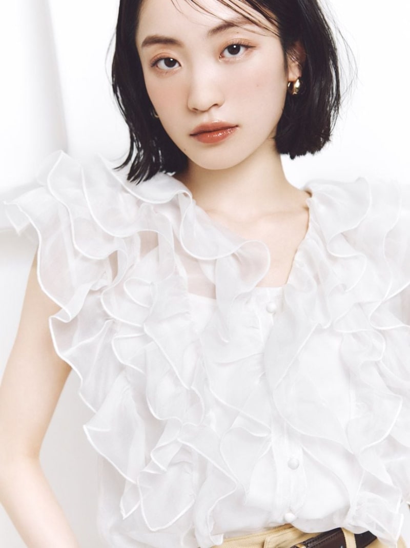 【WEB限定カラーあり】ノースリフリルブラウス SNIDEL スナイデル トップス シャツ・ブラウス ベージュ【先行予約】*【送料無料】[ Fashion]