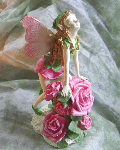 【カナダのアンティーク】妖精とバラの置物 楽天市場】スウィートローズフェアリー S 天使雑貨 妖精雑貨 妖精置物