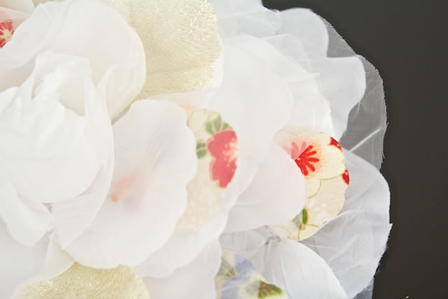 楽天市場 髪飾り 成人式 振袖向け 花 フラワー 白 アイボリー 和柄 大きい 髪留め 髪かざり 振り袖 ヘアアクセサリー 和装 あす楽対応 きもの館 創美苑