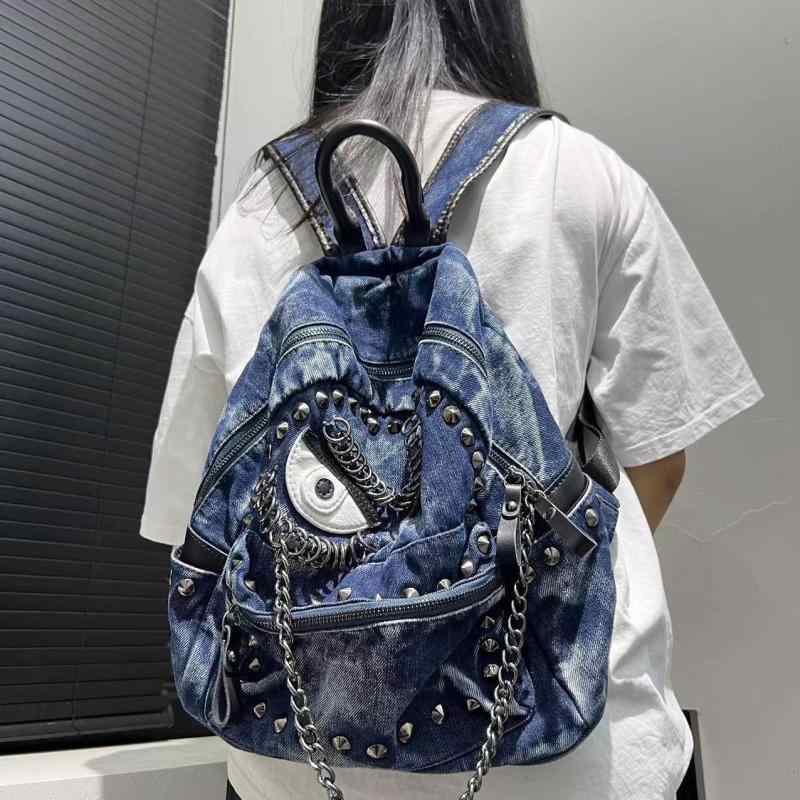 バッグ パンク レトロ ヴィンテージ スタッズ チェーン 目玉モチーフ 大容量 個性的 デニム リュックサック ショルダーバッグ ブラック ブルー 普段使い