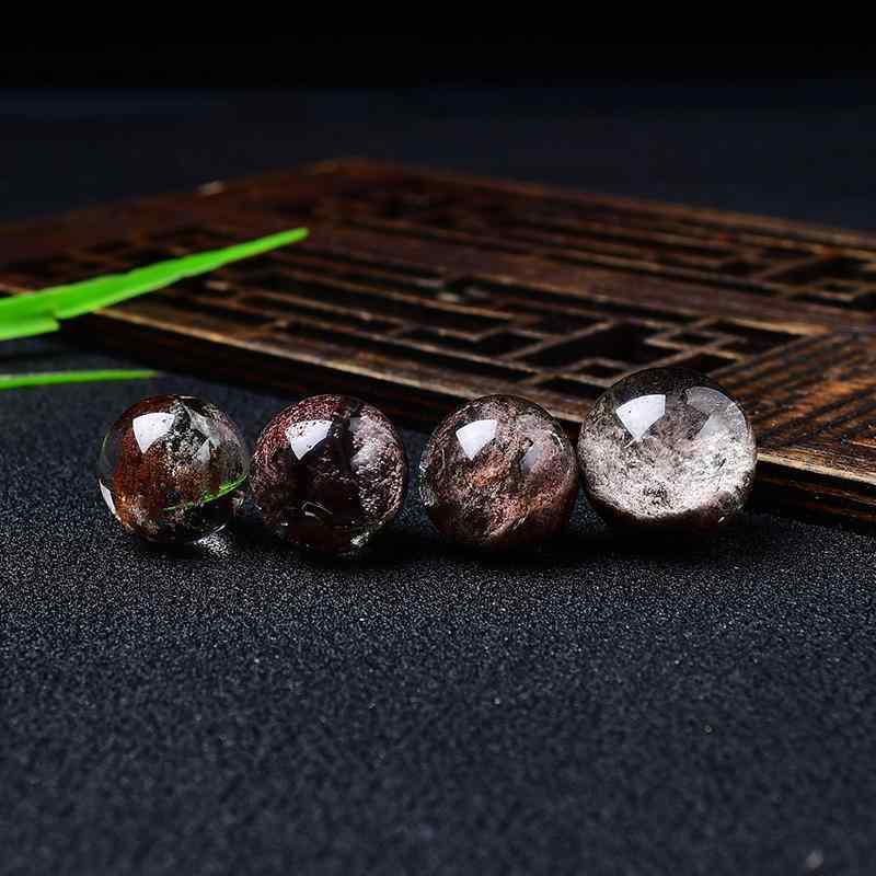 石英 力強さ石ころ 天然石 ブラジル連邦共和国産 高品質 ファントムクォーツ レインボーファントム 丸玉 球状体 みがき上げる ルース石ころ 飾りつけ 室内装飾 オブジェ 癒し 開運 財運 金運 手当て シャンデリヤいの一番 首飾り惹きつける