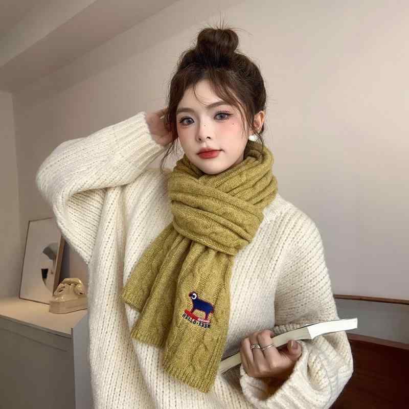 マフラー レディース 秋冬 韓国風 韓国ファッション ドーパミンカラー 赤色 レッド フェイクカシミヤ ニット ざっくり編み あたたかい 防寒 保温 スクール 学生 キャンパス 上品な 高級感 かわいい 甘め カジュアル ストール ネックウォーマー