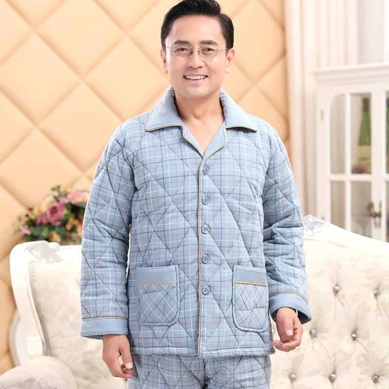 パジャマ メンズ 中高年 ミドル シニア 裏起毛 フリース 厚手 肉厚 保温 あったか フランネル サンゴフリース ポリエステル 三層 中綿入り 開襟 長袖 長ズボン ルームウェア 冬 部屋着 快適 もこもこ ふわふわ カジュアル 自宅用 リラックスウェ
