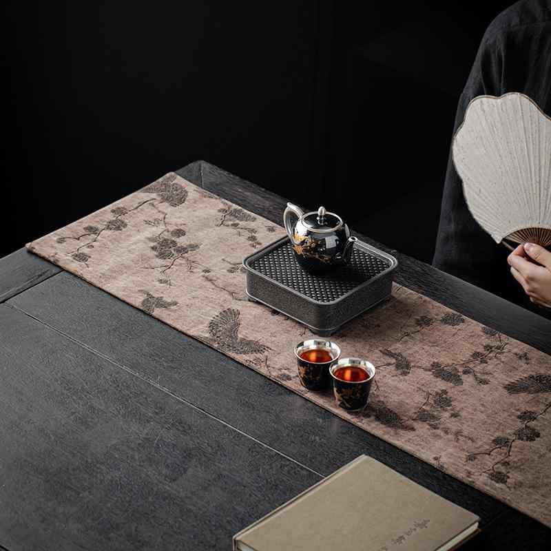 時刻表走者 柞蚕絹地 香雲紗 ヴィンテージ原料品 茶席 茶道 断熱 布製引っ敷き コースター 時刻表真っただ中 ちゃぶ台飾り付け ブドウ酒赤いこと 中華風 古典派音楽 室内装飾