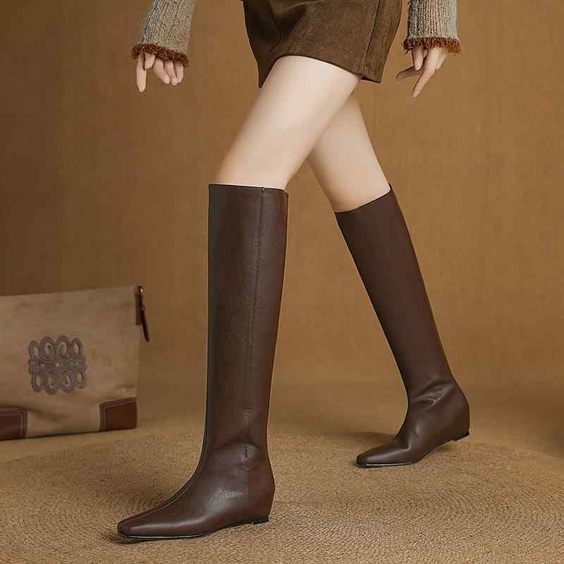 ロングブーツ レディース ウェッジヒール インヒール4cm ポインテッドトゥ ジョッキーブーツ 膝下丈 ハイカット 牛革 ストレッチ スリップオン グレー シンプル