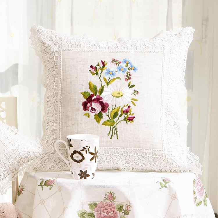テーブルクロス テーブルランナー クッションカバー 刺繍 レース 花柄 モダン 撥水 おしゃれ シンプル ナチュラル 長方形 敷物 装飾 インテリア ダイニング リビング 部屋づくり｜ふんわり暮らし鞄店