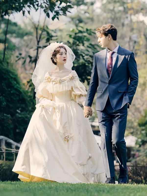 婚礼の儀お召しもの レディース 第八芸術映画化用 お召しもの 西洋ナシ 第八芸術館 場所映し絵 映画化お召しもの レトロ調 立体御花 A伝達ルート フレンチ表現スタイル ロングお召しもの 白いこと