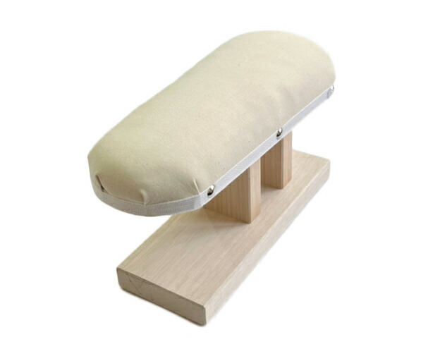 仕上馬14号（27ｘ11ｃｍ）\u003cBR\u003ePressing Board #14\u003cBR\u003e仕立て屋の不可欠品\u003cBR\u003eあらゆる引き渡しの仕上やり方に至適\u003cBR\u003e ADM アダム