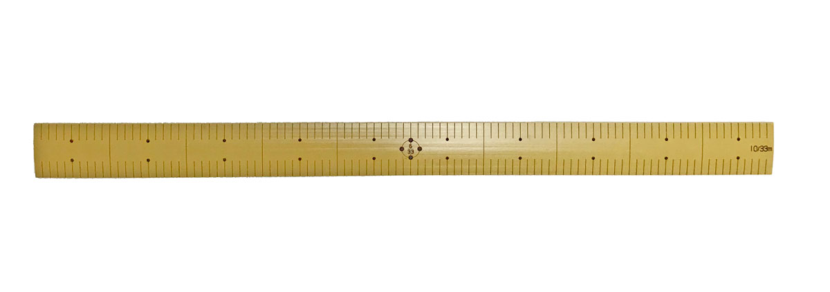 【楽天市場】曲尺 1尺(竹尺)長さ:30.3cm(巾22mm) スケール 定規 じょうぎ ものさし 物差し レトロ 製図 測定 昔ながらの竹尺 ...