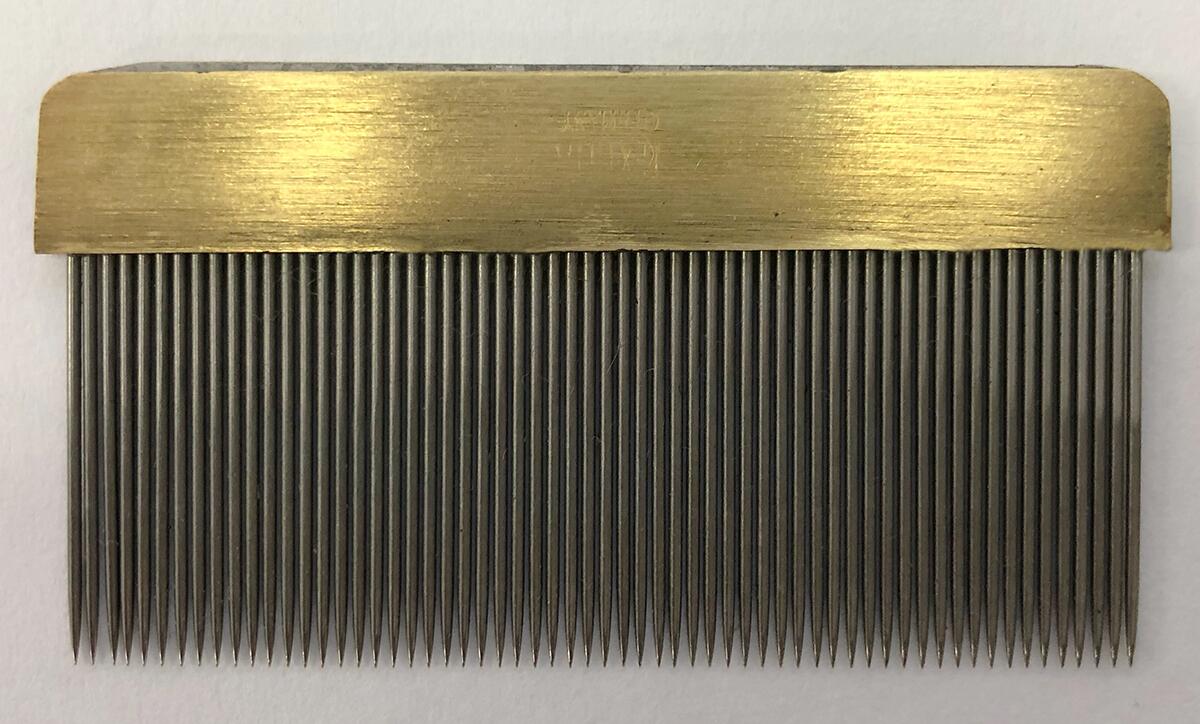 ＦＲＧ・金ぐし・コーム・ゾーリンゲン\u003cBR\u003eSOLINGEN\u003cBR\u003e全巾63mmx35粍（針の長さ24粍・0.8粍φ）（針の数60本）\u003cBR\u003e 16K460\u003cBR\u003eComb Needles \u003cBR\u003eMade インチ Germany