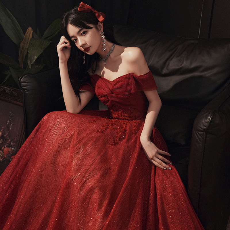 ウェディングドレス ウエディングドレス 花嫁ドレス ロング丈 カラードレス 赤 レッド オフショルダー 結婚式 二次会ドレス Aラインドレス パーティードレス 披露宴 フォマール 発表会ドレス 演奏会 コンクール キラキラ イブニングドレス コンサート カクテルドレス｜ミートスウィート 12,505円