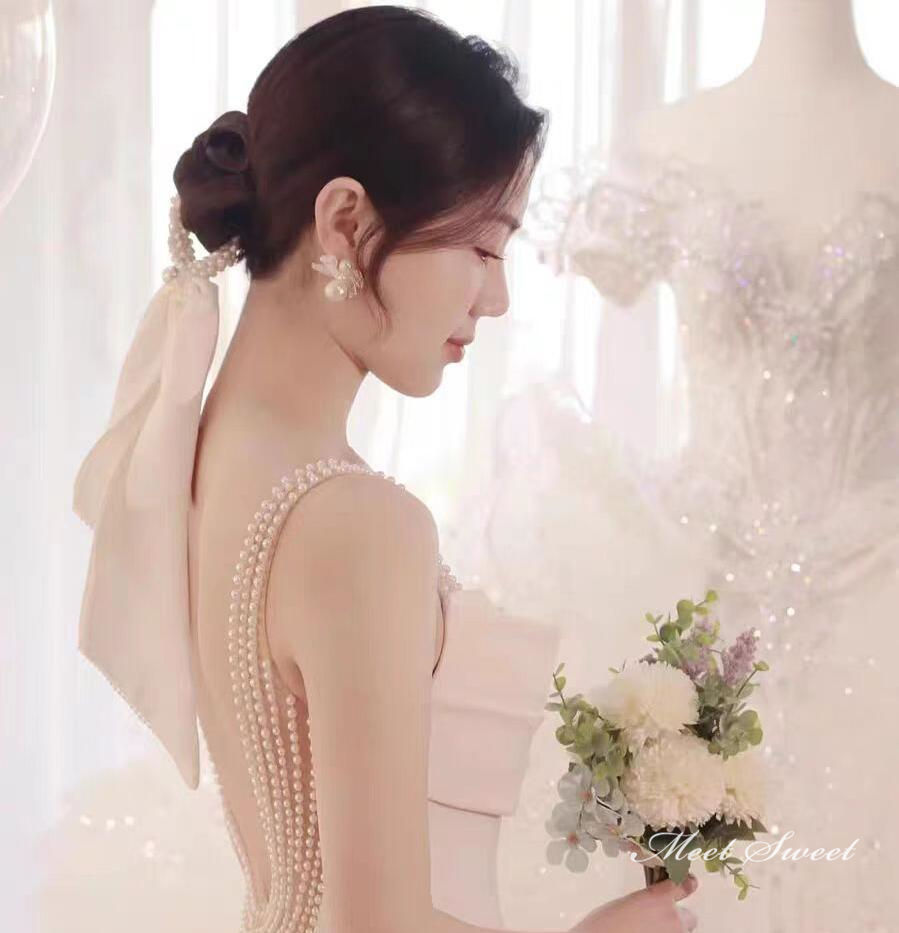 ウェディング ヘアリング ウエディングヘッドドレス リボン サテン ホワイト 花嫁 結婚式 披露宴 ブライダル 二次会 前撮り ビーチフォト  韓国風 ファッション ミートスウィート