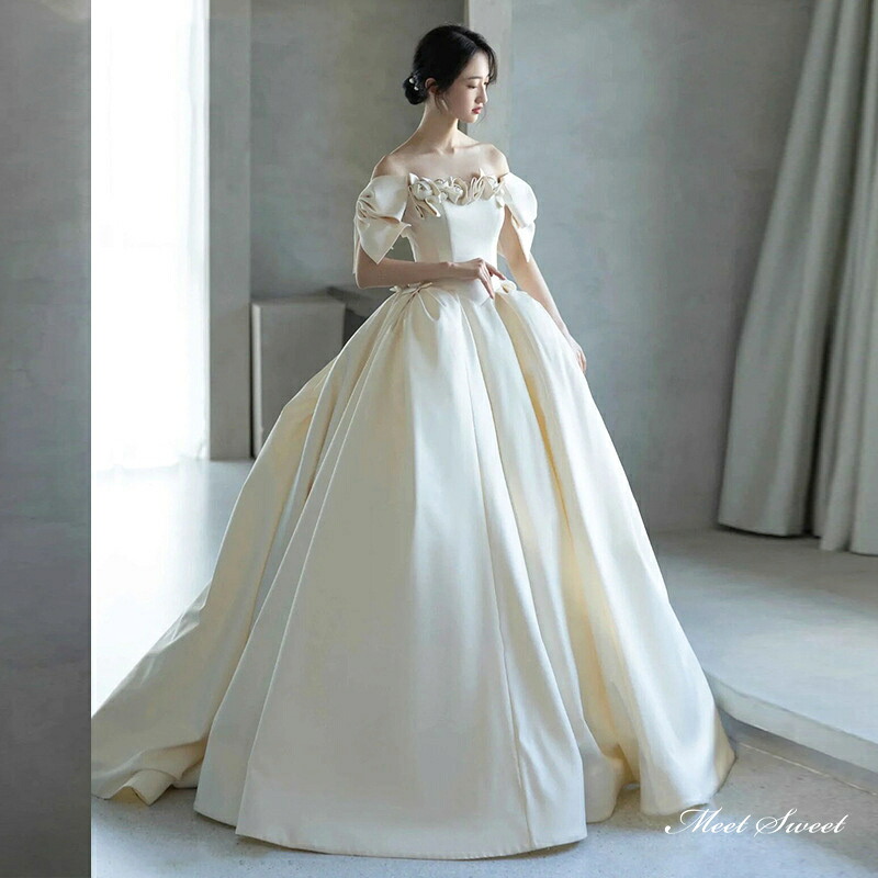 ウェディングドレス ウエディングドレス ロングドレス 二次会 結婚式 前撮り ブライダル 花嫁 オフショルダー リボン サテン 編み上げ プリンセスドレス 海外挙式 レストランウエディング オフホワイト wedding dress ロケーション撮影 トレーン 華やか 可愛い｜ミートスウィート