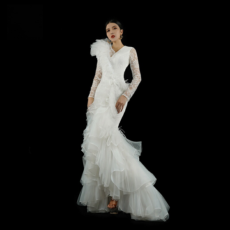 カラードレス マーメイドライン ホワイト 肩トレーン ファスナー ロングドレス ウェディングドレス ウエディングドレス 結婚式 二次会 花嫁 前撮り 発表会 二次会 マーメイドドレス オフショルダー 肩出し 袖あり 背中開き サテン 大きいリボン 編み上げ トレーンドレス ロングドレス ウェディングドレス  ロングドレス マーメイドドレス レース ウエストリボン トレーンライン 二次会 結婚式 前撮り ブライダル 花嫁 0568 ウェディングドレス