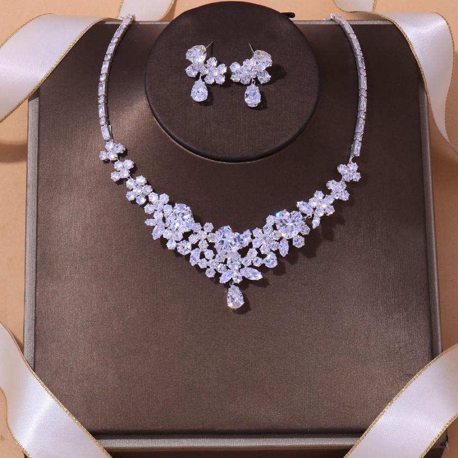 楽天市場】ウェディングネックレス ピアス セット ブルー 青