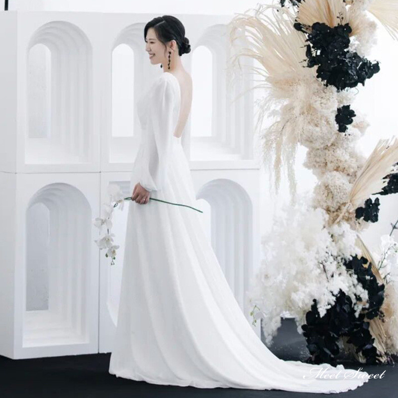 ウェディングドレス ロングドレス スレンダーライン 長袖 バックレス 二次会 結婚式 前撮り ドレス 花嫁 ウエディングドレス サテン 大きいサイズ 小さいサイズ 海外挙式 白 オフホワイト パーティードレス ブライダル フォトウェディング wedding dress|ミートスウィート