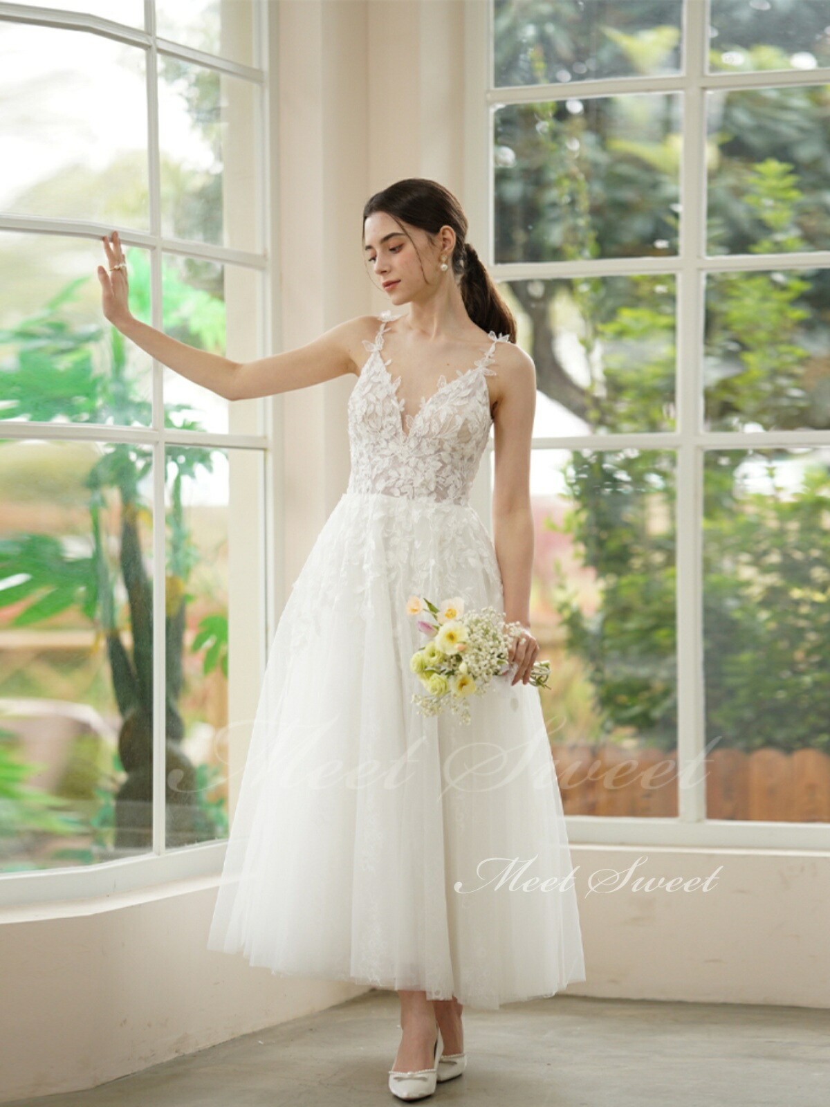 ウェディングドレス ノースリーブ チュール ファスナー Aラインドレス ダンス衣装 オーダーメイド可 花嫁 結婚式 二次会 前撮り ドレス ブライダル ウエディングドレス オフホワイト マキシ丈ドレス ウェディング ウエディング ブライズメイド ダンスドレス|ミートスウィート