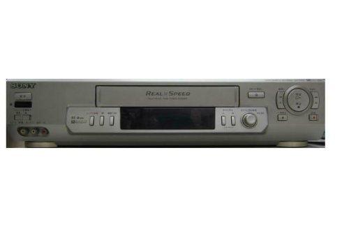 【中古】SONY VHSビデオデッキ ソニー SLV-R550 リモコン付き 一週間 シリアルNo.0849594 22671
