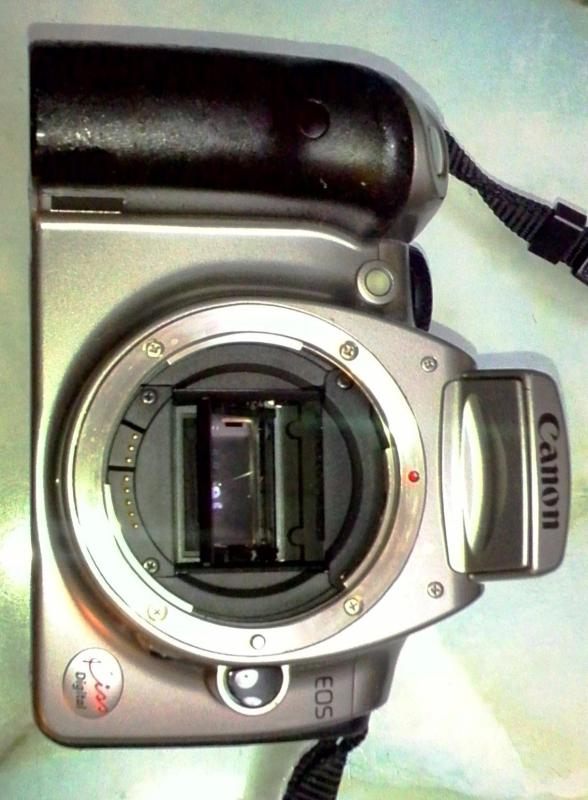 【中古】Canon EOS Kiss デジタル・水晶体一揃いの道具(黒いこと)[EF-S18-55粍 F3.5-5.6 USM仕掛ける]