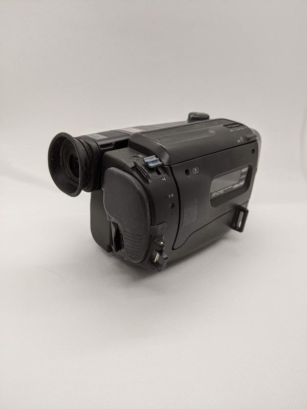 ソニー　CCD-TRV80PK 8mmビデオカメラ(8mmビデオデッキ)　ハンディカム Video Hi8 d2ldlup Amazon.co.jp: ソニー CCD-TRV80PK 8mmビデオカメラ(8mmビデオ