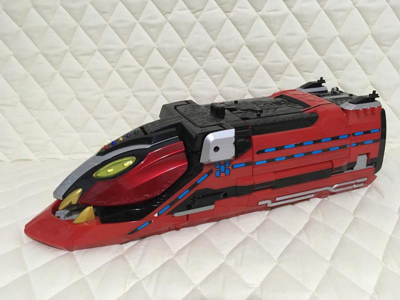 仮面ライダー電王 アクションライナーシリーズ1~4 DXデンライナーゴウカ 中古仮面ライダー電王 アクションライナーシリーズ1~4 DX