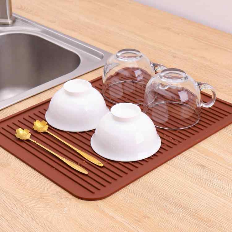 シリコンマット 大きめサイズ テーブルマット 断熱マット 防水マット 滑り止めマット 防カビ 撥水2