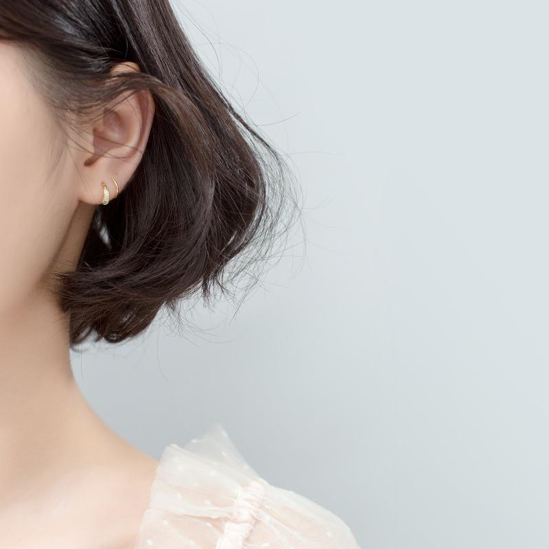 ピアス レディース 韓国 かわいい おしゃれ シルバー925 螺旋形 ライン イヤリング シンプル 普段使い