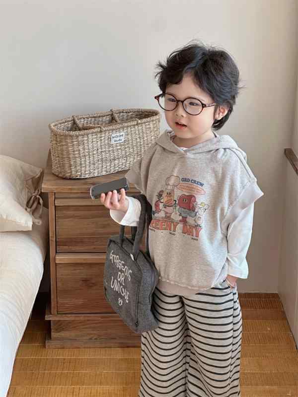 子供服 パーカー セットアップ プルオーバー ベスト スポーツ 運動着 男の子 ボーイズ かっこいい 重ね着 トップス 春秋