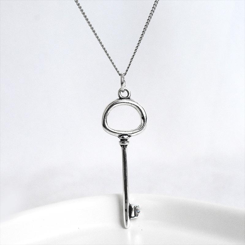 ネックレス レディース シルバー925 キーモチーフ ペンダント レトロ 韓国風 CHIC トレンド ファッション おしゃれ 鎖骨チェーン アクセサリー
