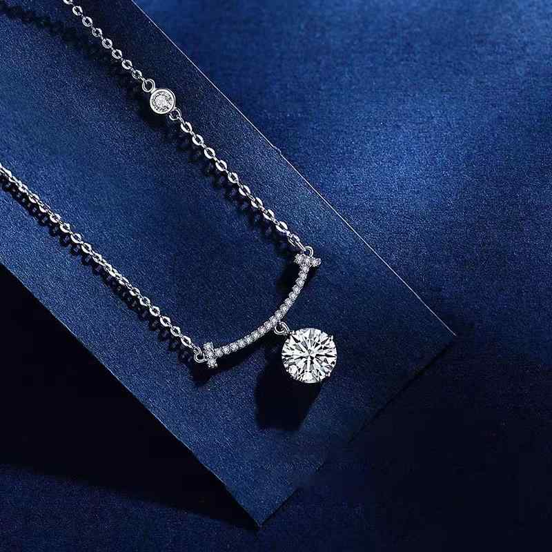 ネックレス レディース シルバー925 モアッサナイト スマイル 一体型 シンプル 華奢 かわいい デザイン シルバーアクセサリー ギフト プレゼント