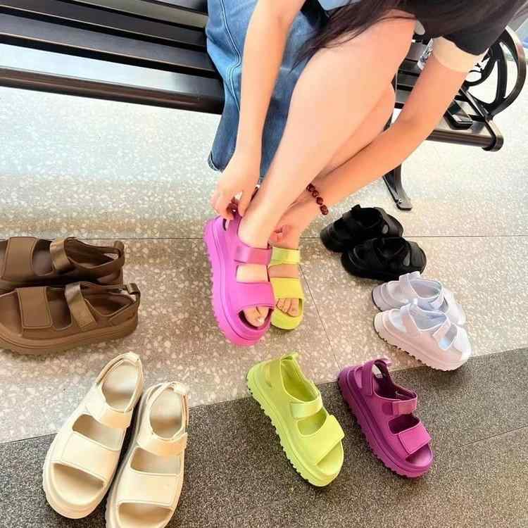 サンダル レディース 春夏 フラット 厚底 ラウンドトゥ マジックテープ 快適 普段使い 婦人靴