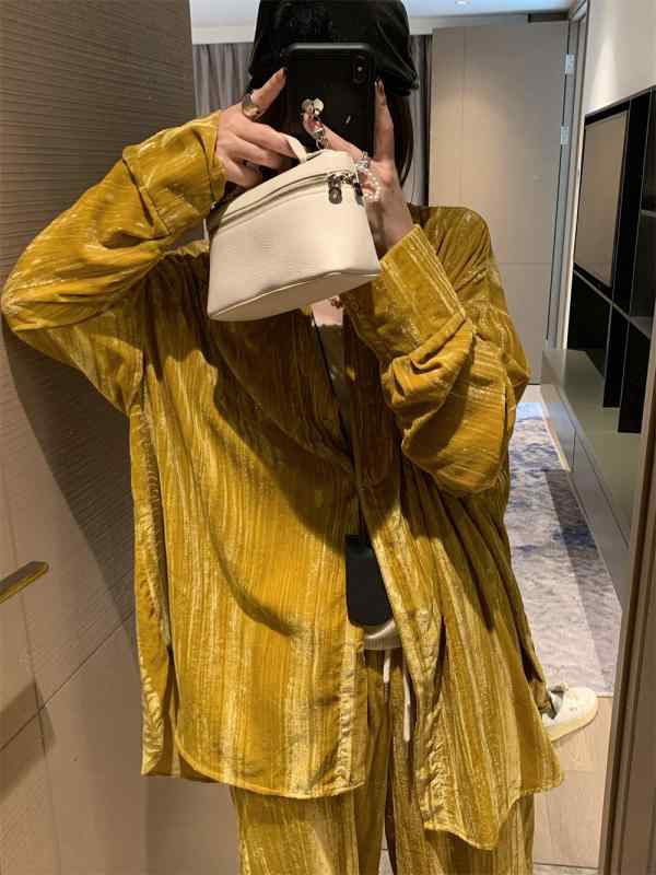 プルオーバー レディース 秋冬 天鵞絨 トップス 長袖 ゆったり 生あたたかい あったか フランス共和国風 厚地の外套 アウター 防寒