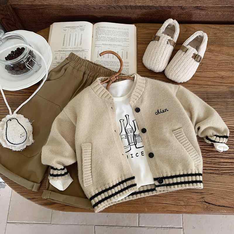 ニット カーディガン キッズ 男の子 子供服 セーター アウター 秋冬 毛糸 ベージュ 刺繍 普段使い おしゃれ