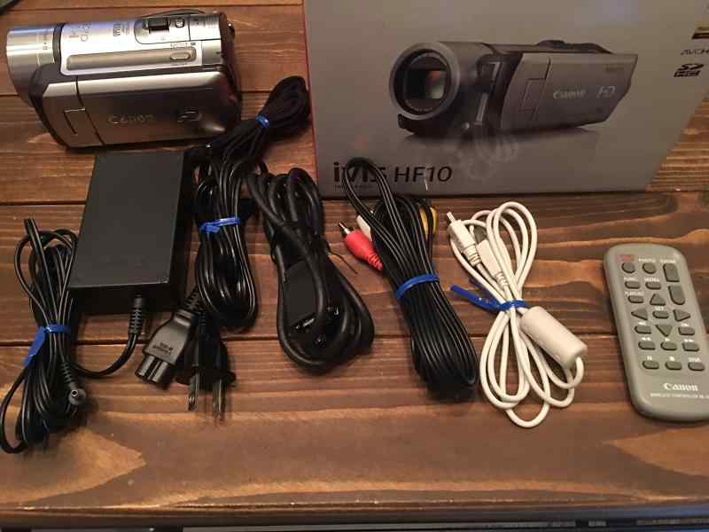【中古】Canon フルハイビジョンビデオカメラ iVIS (アイビス) HF10 iVIS HF10 (内蔵メモリ16GB+SDカード)｜ソファポテト