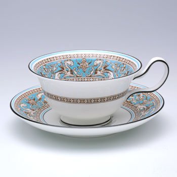 ウェッジウッド フロレンティーンターコイズ お茶優勝杯\u0026平円盤（ピオニー） Wedgwood 連合王国 洋食器 ブランド名