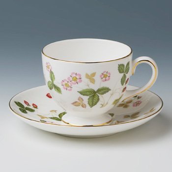 ウェッジウッド ワイルドストロベリー ティーカップ ソーサー 珈琲紅茶兼用 Wedgwood イギリス 洋食器 ブランド Psicologosancora Es