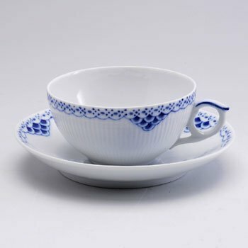 ロイヤルコペンハーゲン 妃殿下 紅茶優勝杯\u0026平円盤 1017247(1 104 080) 洋食器 デンマーク王国 ブランド名