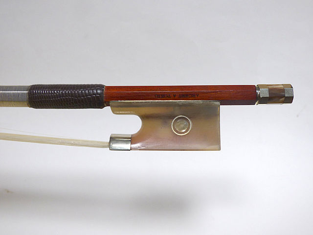 【老舗ドイツ製】 クノール ＊ALFRED KNOLL＊ バイオリン弓 4/4 楽天市場】【中古】ALFRED KNOLL アルフレッド クノール バイオリン弓