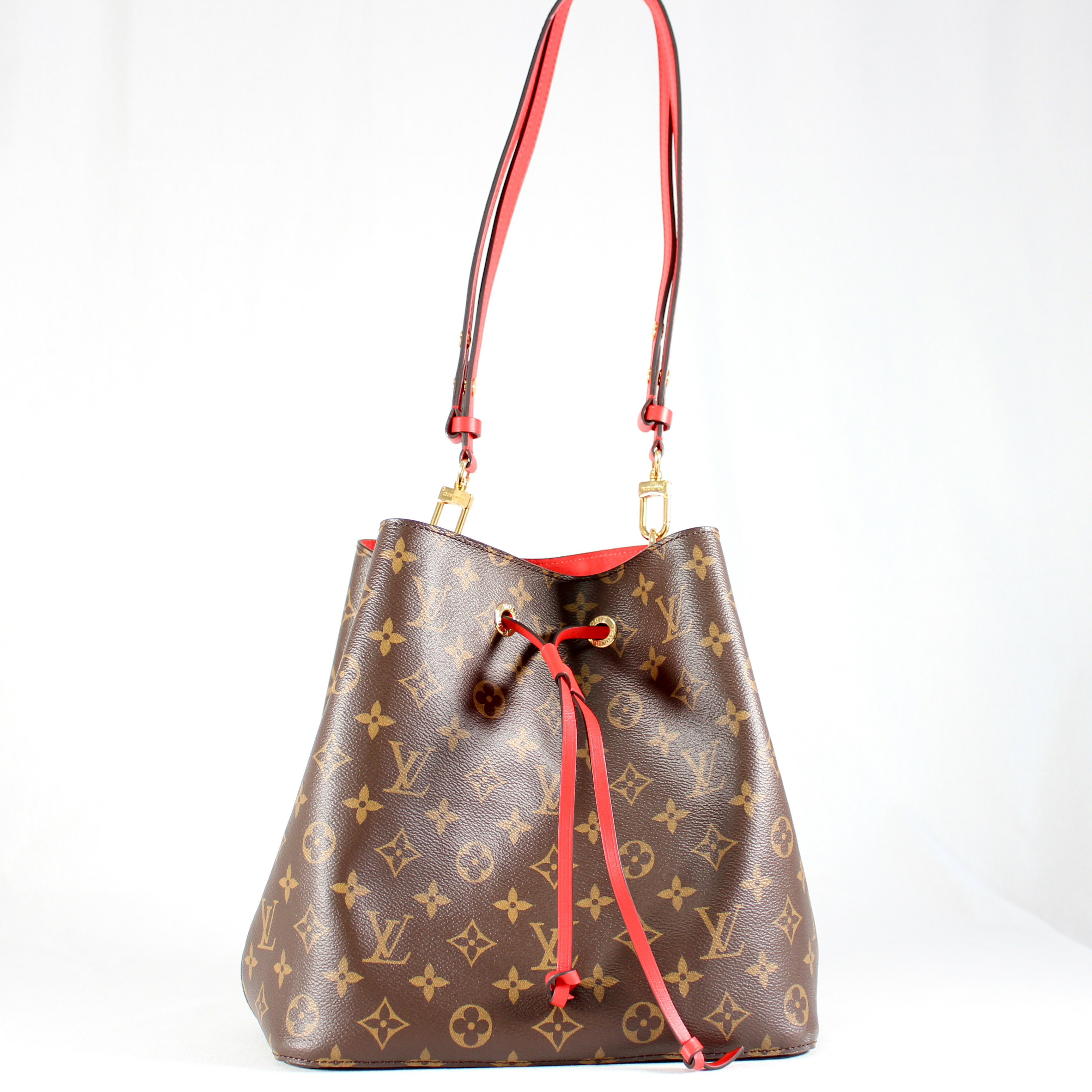 【6/30まで制限事項！尖んがり5倍】【中古】 Louis Vuitton ルイヴィトン ネオ ノエ MM モノグラム ショルダーバッグ M44021 美品