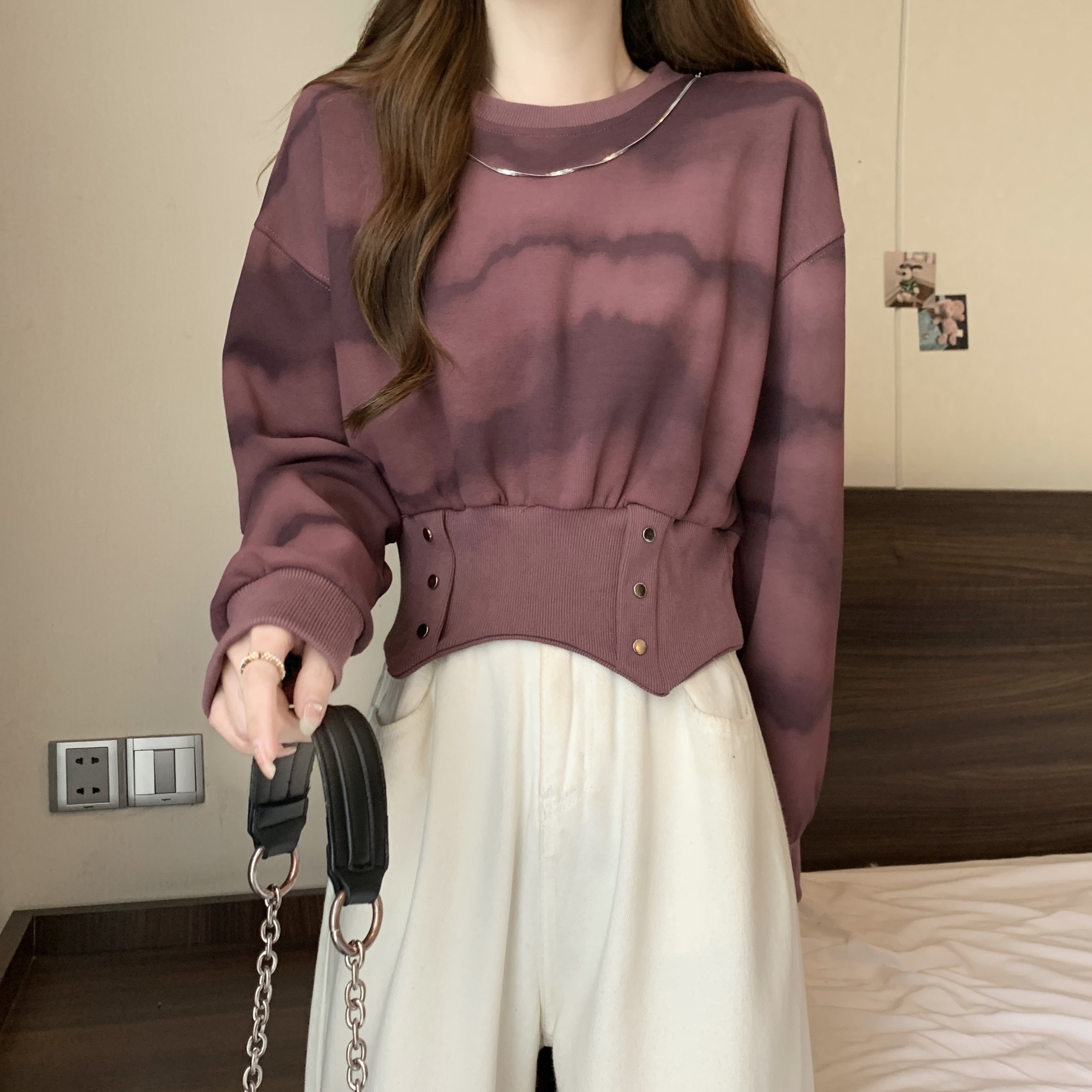 レディース トップス トレーナー スウェット ショート 長袖 ドルマンスリーブ 萌袖 ラウンドネック スリム 細身 アシンメトリー アメカジ カジュアル おしゃれ レトロ ラフ アメリカン 春 秋 通勤 通学 お出かけ 韓国 体型カバー 普段使い 着回し 5,023円