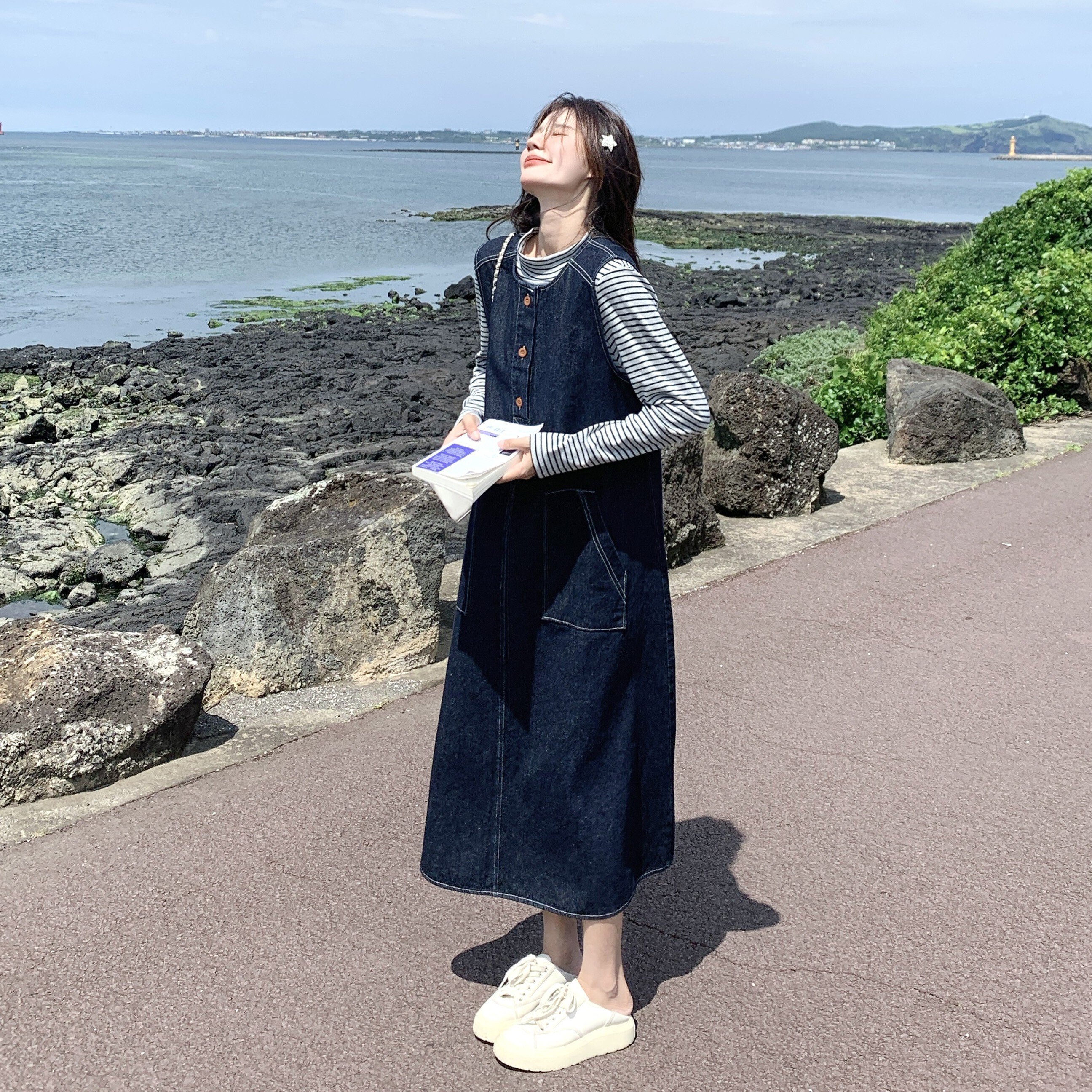レディース ワンピース デニム ジャンパースカート ロング 袖なし ノースリーブ ラウンドネック ポケット ボタン ブルーデニム シンプル カジュアル ラフ 無地 お出かけ ショッピング ゆったり|タビマート