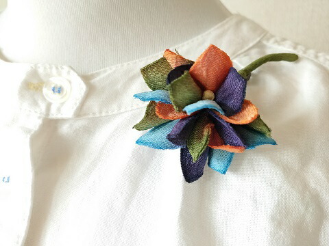 送料無料 シルク100 手作りの美しい渋めの染色 ちりめん染花 コサージュ あじさい 花 輪 コサージュ 染花 布の花 造花 プレゼントギフト 母の日 父の日 敬老の日 クリスマス Smtb K Ky Mavipconstrutora Com Br