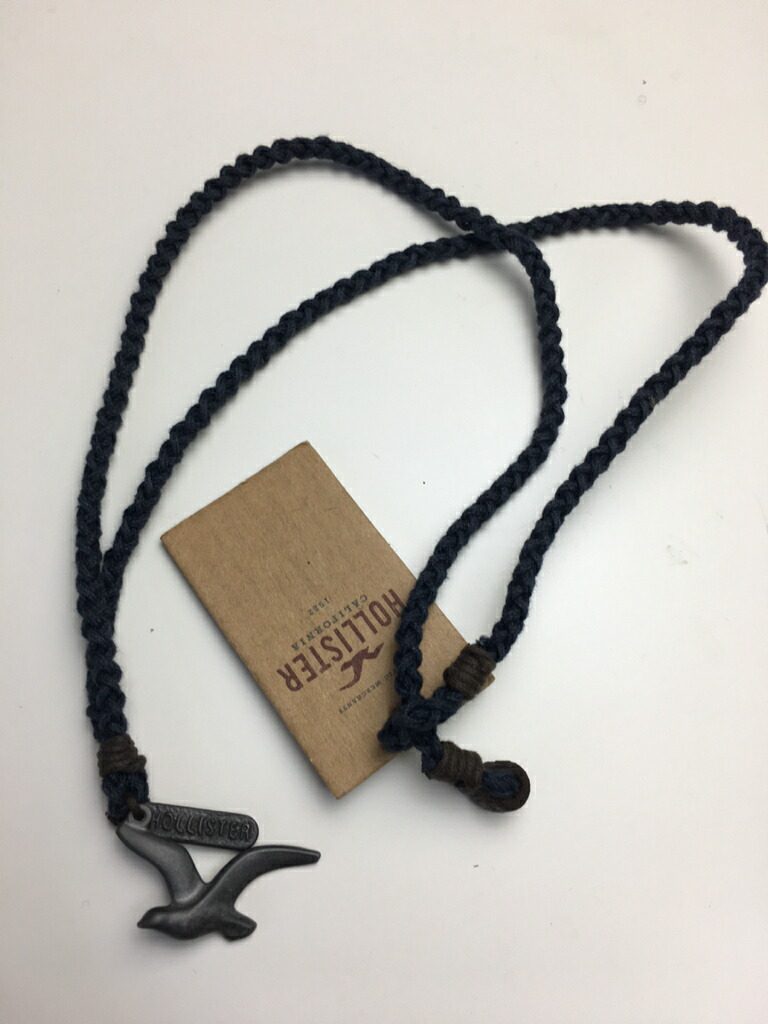 hollister necklace